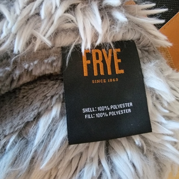 FRYE Arctic Luxe Faux Fur Throw Blanket - Picture 5 of 11